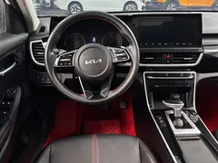 2021 Kia Seltos 1.5L CVT Trend, белый — фото 6