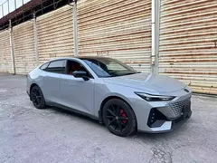 2022 Changan UNI-V 1.5T Premium — фото 2