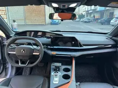 2022 Changan UNI-V 1.5T Premium — фото 6