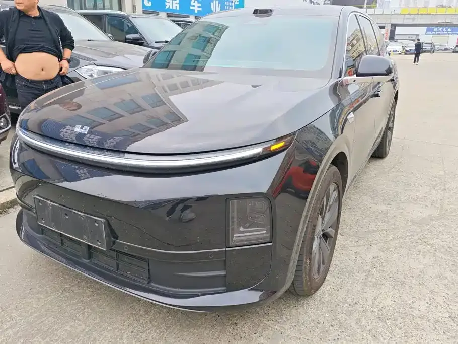 2025 Li Auto L6