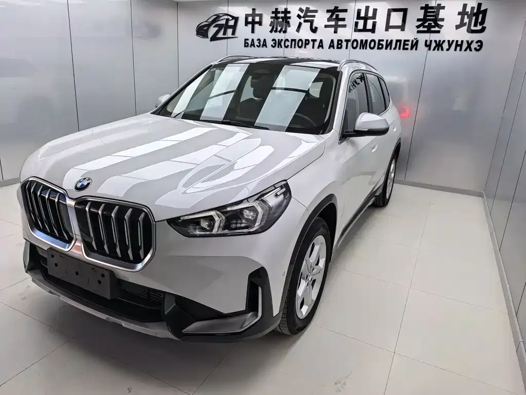 2023 BMW X1