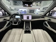 2025 BYD Yuan UP Smart Driving 401km — фото 4