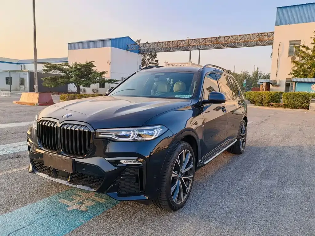 2021 BMW X7 xDrive40i Executive M Sport Package