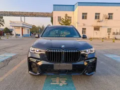 2021 BMW X7 xDrive40i Executive M Sport Package, чёрный — фото 2