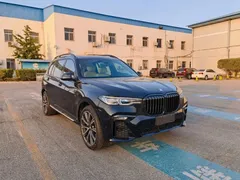 2021 BMW X7 xDrive40i Executive M Sport Package, чёрный — фото 3