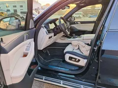 2021 BMW X7 xDrive40i Executive M Sport Package, чёрный — фото 8