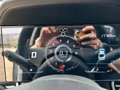 2022 Hyundai Elantra 1.5L CVT LUX Premium, белый — фото 12