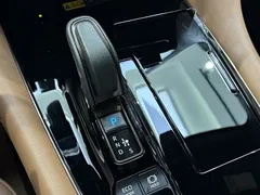 2024 Toyota Alphard 2.5L Hybrid Premium, белый — фото 10