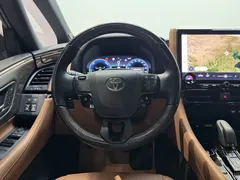 2024 Toyota Alphard 2.5L Hybrid Premium, белый — фото 16
