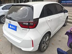 2021 Honda Fit 1.5L CVT, белый — фото 3