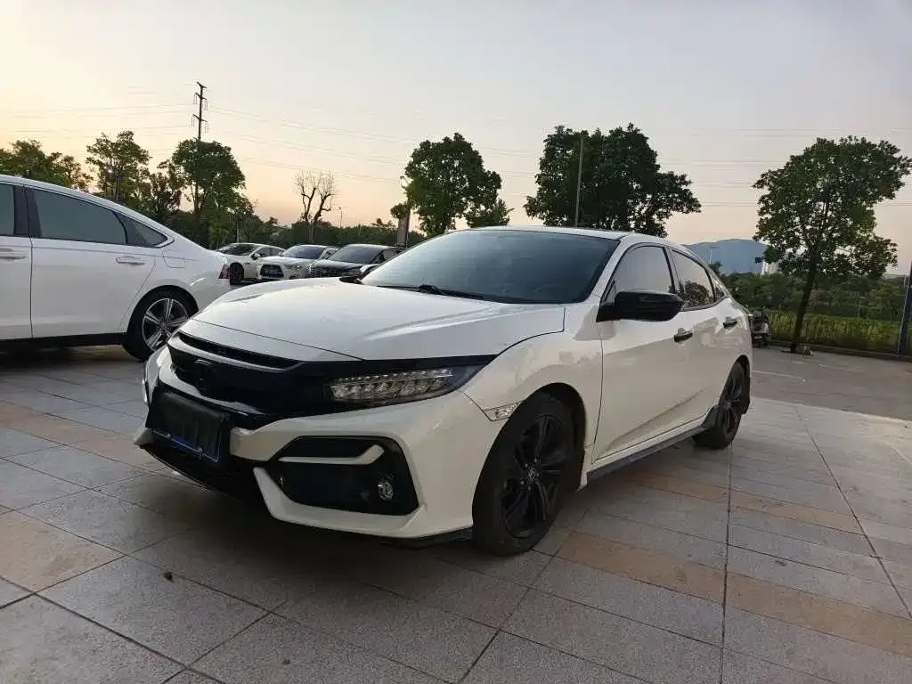 2021 Honda Civic Hatchback 220Turbo CVT