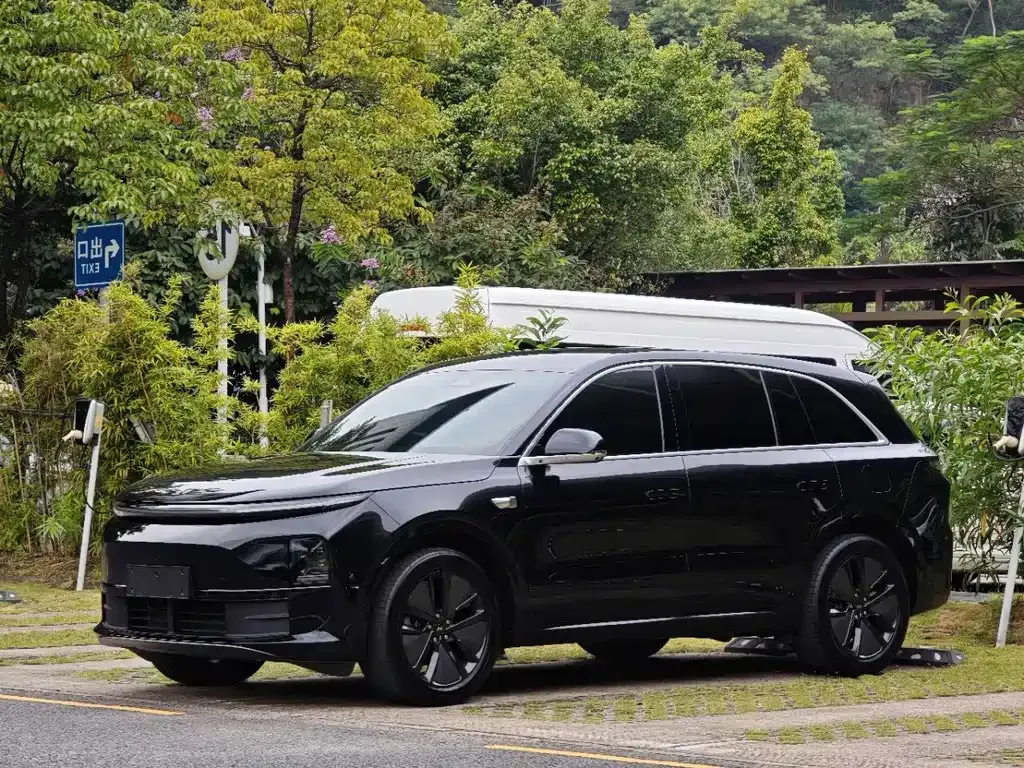 2024 Li Auto L6