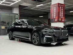 2021 BMW 7 Series 730Li M Sport Package, чёрный — фото 3