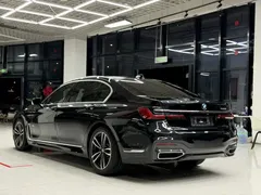 2021 BMW 7 Series 730Li M Sport Package, чёрный — фото 6