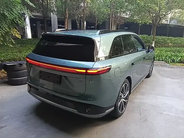 2025 Xpeng G9 725 Ultra Long Range Max