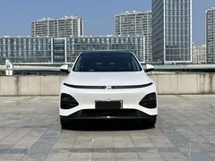 2023 Xpeng G6 580 Long Range Pro, белый — фото 2