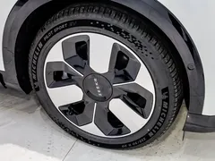 2025 Zeekr Mix Smart Driving, белый — фото 14
