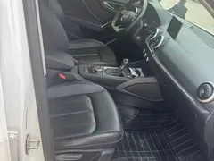 2022 Audi Q2L 35 TFSI Luxury Dynamic, белый — фото 3