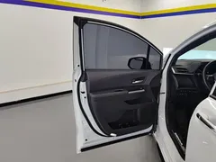 2023 Toyota Sienna 2.5L Hybrid Premium, белый — фото 7