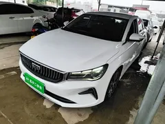 2022 Geely Emgrand 4th Gen 1.5L CVT Premium, белый — фото 2