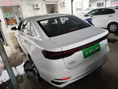2022 Geely Emgrand 4th Gen 1.5L CVT Premium, белый — фото 5