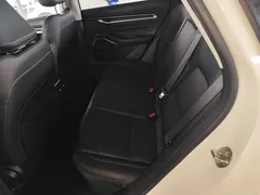 2022 Geely Emgrand 4th Gen 1.5L CVT Premium, белый — фото 17