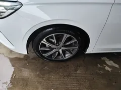 2022 Geely Emgrand 4th Gen 1.5L CVT Premium, белый — фото 23