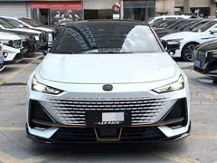 2023 Changan UNI-V 1.5T Sport, белый — фото 2
