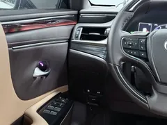 2020 Lexus ES 300h Premium, белый — фото 17