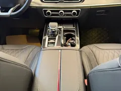 2023 Hongqi HS5 2.0T Pro, чёрный — фото 7
