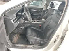 2022 Geely Emgrand 4th Gen 1.5L CVT Premium, белый — фото 15