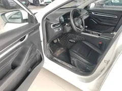 2022 Geely Emgrand 4th Gen 1.5L CVT Premium, белый — фото 16