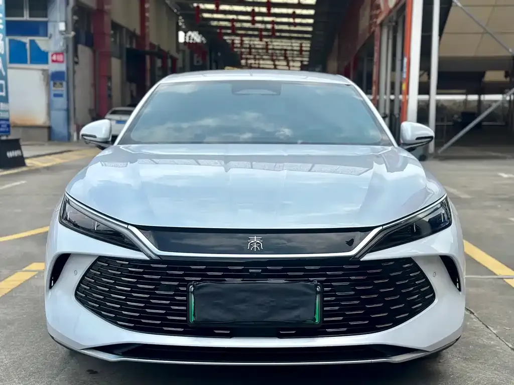2025 BYD Qin L PHEV 80km Leading Smart Driving