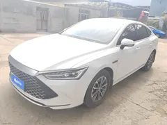 2024 BYD Qin PLUS Honor DM-i PHEV 55km Leading, белый — фото 1