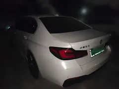 2021 BMW 5 Series 535Le PHEV Pioneer M Sport Package, белый — фото 4
