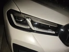 2021 BMW 5 Series 535Le PHEV Pioneer M Sport Package, белый — фото 7