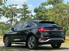 2021 Audi Q5L Sportback 40 TFSI Fashion, чёрный — фото 4