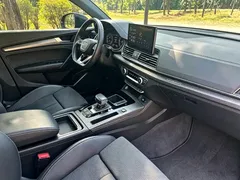 2021 Audi Q5L Sportback 40 TFSI Fashion, чёрный — фото 8