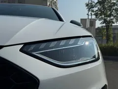 2023 Audi A4L 40 TFSI Luxury Dynamic, белый — фото 5