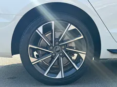 2023 Audi A4L 40 TFSI Luxury Dynamic, белый — фото 20
