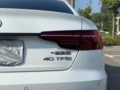 2023 Audi A4L 40 TFSI Luxury Dynamic, белый — фото 24