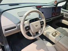 2025 Li Auto i6 2WD Standard, чёрный — фото 10