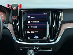 2021 Volvo S60 T4 Luxury, белый — фото 13