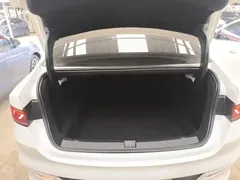 2023 BYD Qin PLUS Champion DM-i PHEV 55km Exceed, белый — фото 19