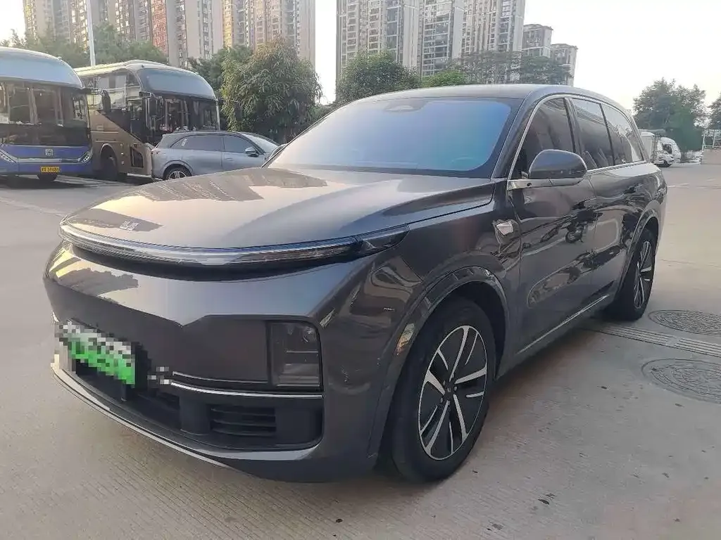 2024 Li Auto L8