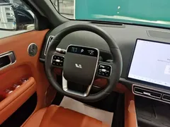 2025 Li Auto L9 Smart Refresh, чёрный — фото 11