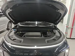 2025 Li Auto L9 Smart Refresh, чёрный — фото 20