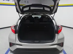 2021 Toyota C-HR 2.0L Comfort — фото 4