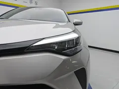 2021 Toyota C-HR 2.0L Comfort — фото 5