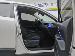 2021 Toyota C-HR 2.0L Comfort — фото 8
